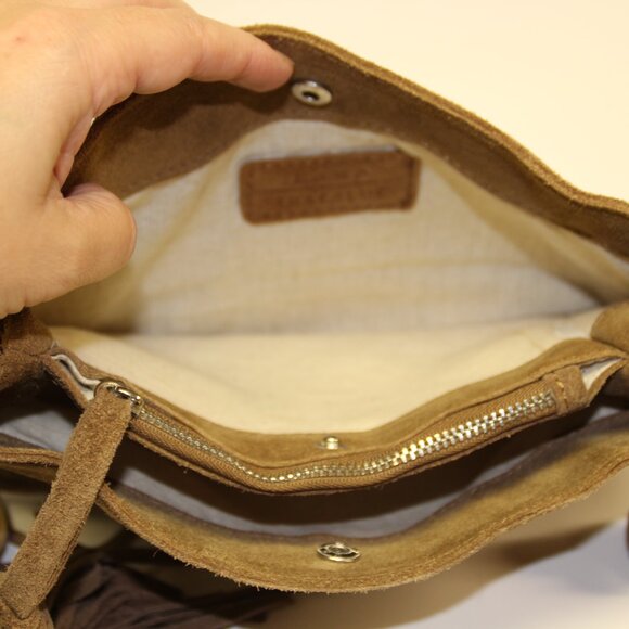 Zara Trafaluc, light brown suede purse with adjustable strap and Tassel zip - Picture 5 of 10